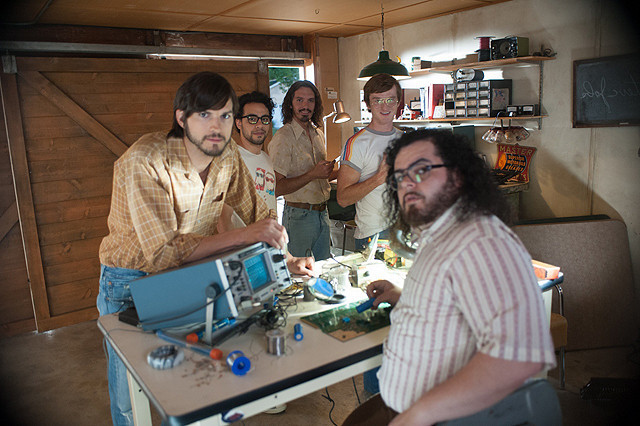 スティーブ・ジョブズ、自宅オフィスにて 2004年 ： : r apple