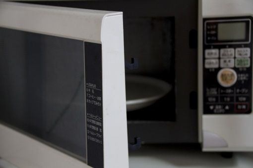 電子レンジの汚れが重曹でも落ちない場合の対処法 あの手この手できれいスッキリ！つくし屋