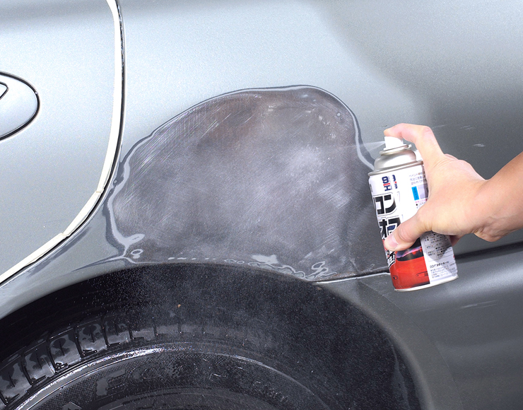 車の板金修理 ドアを擦って切れて穴が開いた時のプロの修理方法