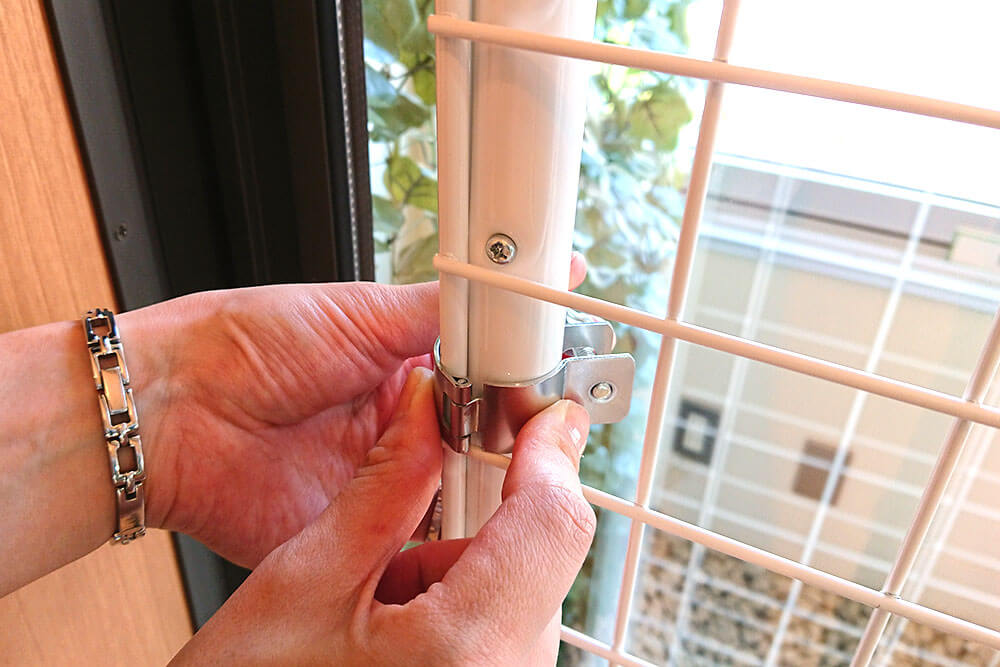 色やサイズもいろいろ！ 100均ワイヤーネットの「かわいい収納」実例50 暮らしニスタ