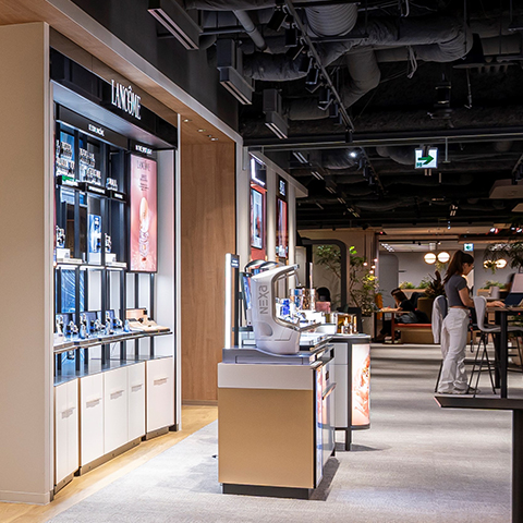 日本ロレアル オフィススタッフ 新卒採用