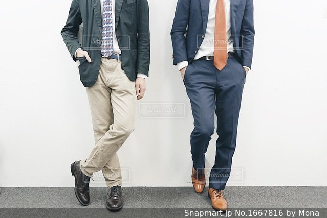 ビジネスマンの写真素材 398,150点以上の高品質な写真素材- PIXTA ピクスタ