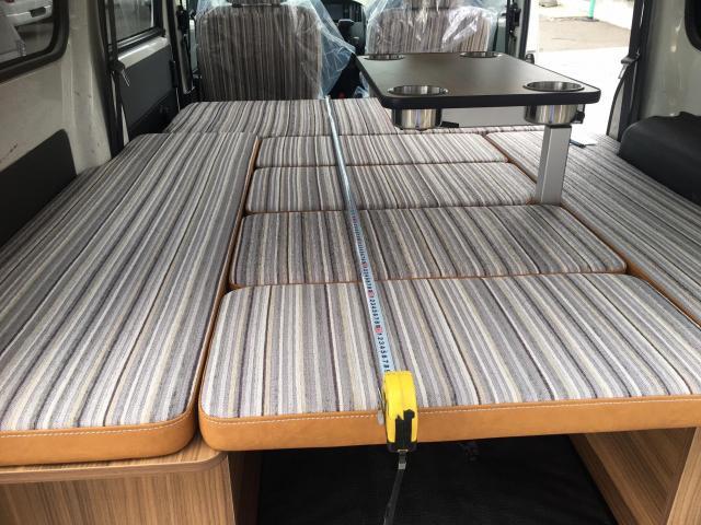 タウンエースバンのタウンエースノア・ライトエースバン・シート交換・DIY・商用車カスタムに関するカスタム事例車のカスタム情報はCARTUNE