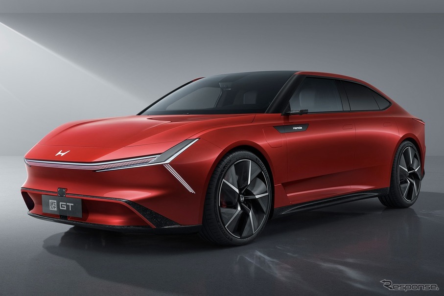 MADによる、中国・深センの、テンセントの新社屋。世界的なIT企業の80ha超のキャンパス内での計画。企業の目標である“持続可能性”等に応える為、地上レベルを公共空間としても開放する“高床式”の建築などを考案。2025年までに竣工して使用開始を予定architecturephoto.net