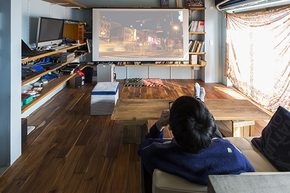 賃貸でもできるかも！プロジェクター天吊り講座 - ごーぐる部-「ゼロ 円 から始めるVJ生活」