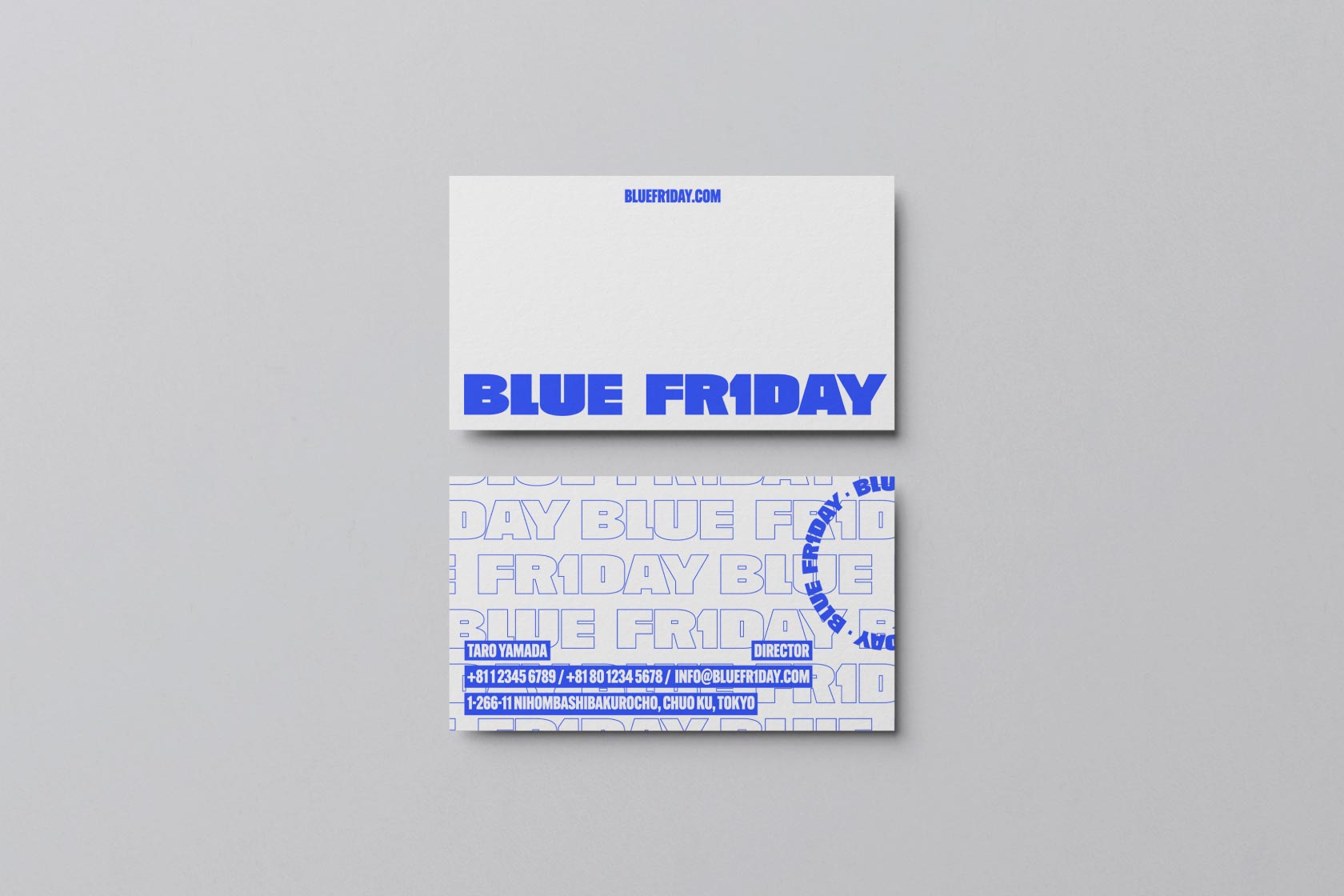 縦型名刺モックアップ テンプレート、無料ダウンロードのためのデザインテンプレート