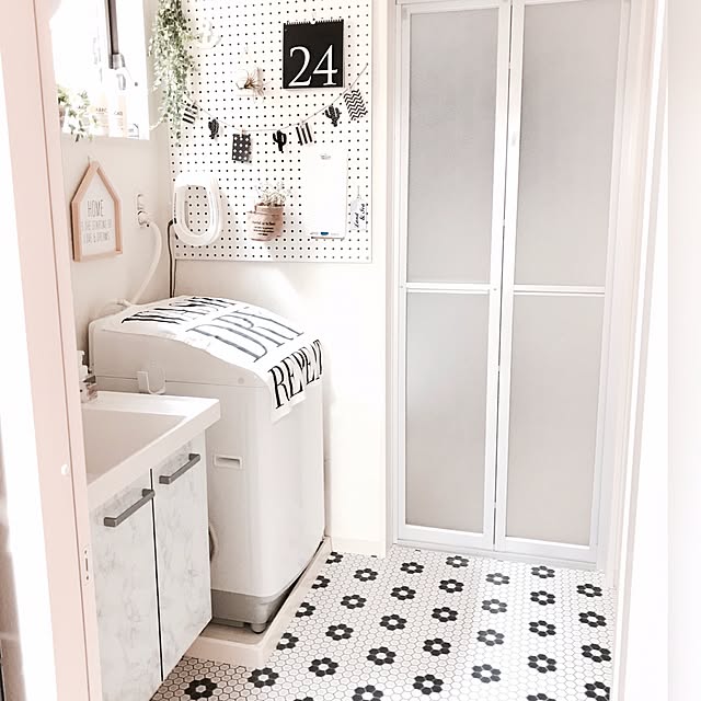 ダイソーのミニ洗濯板でメイクブラシが洗えるか!? ハンディやわらか洗濯板 - 2015.3.25 SasakiAsahiVlog - YouTube