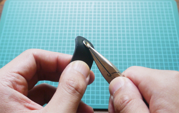 一度取り付けてしまったカシメの外し方レザークラフト初心者向け