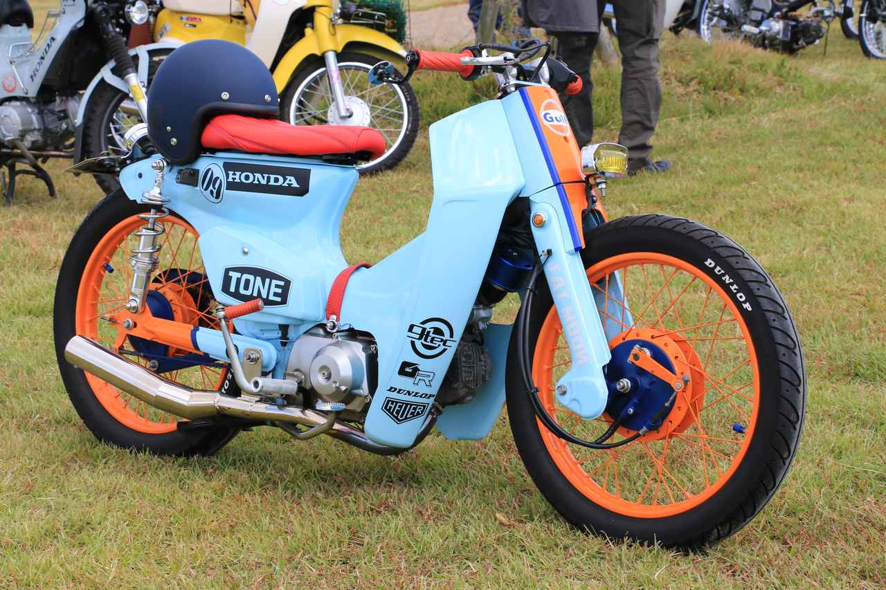 お話中HONDA ホンダ スーパーカブ50カスタム 角目カブ