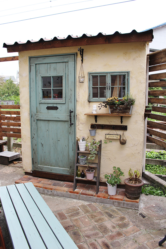 畑に物置小屋が出来るまで 11 : □□ Ainame60 たまたま日記 □□