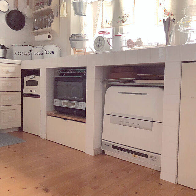 狭いキッチンだと食洗機置きづらい問題」は、パナソニックの“スリム食洗機”で解決！ これで家事の負担も軽減したよ〜ROOMIE ルーミー