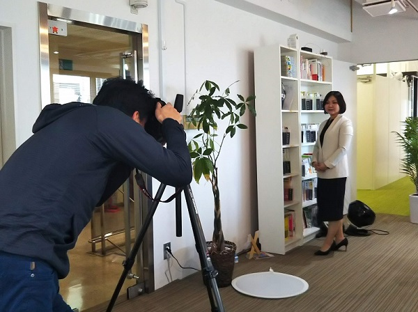 シーン別 広報担当者が知っておきたい写真の撮り方6つのコツ・ディレクション方法を解説PR TIMES MAGAZINE