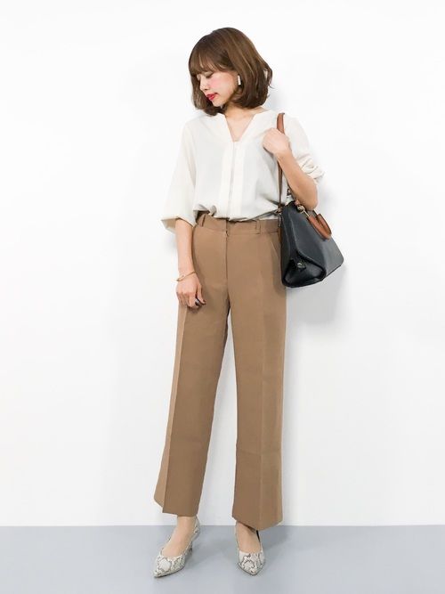 レディース ファッション おしゃれ 夏 芸術 ラウンドネック ベスト ジャケット トップス 50代「ユニクロ・GU」コーデ 少しずつ秋仕様にシフト！季節の変わり目に着たいアイテムが豊富Web eclat50代女性のための ファッション、ビューティ、ライフスタイル最新情報