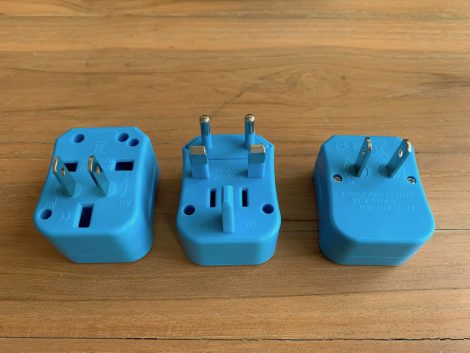 タイの電圧とプラグ・コンセントの形状。タイを旅行するときのスマホやタブレット、家電は海外対応？こんにちは！タイ