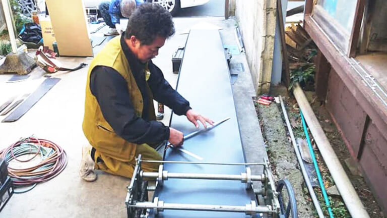 トタン屋根がめくれてしまった！修理にかかる費用相場と雨漏り対策を解説じもと屋根修理 東京都東村山市