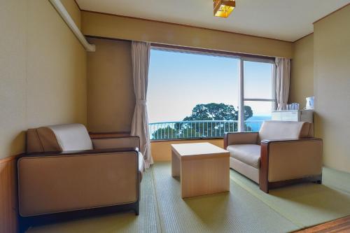 2020.1 大江戸温泉物語 熱海伊豆山 ホテル水葉亭 お部屋 ① : うひひの日。*:.｡☆ ｡.温泉宿泊レポ*:.｡☆ ｡