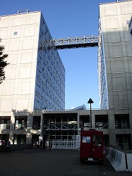 早稲田大学9号館の建て替え進む 現代の新たな「早稲田の森」を表現 - 高田馬場経済新聞