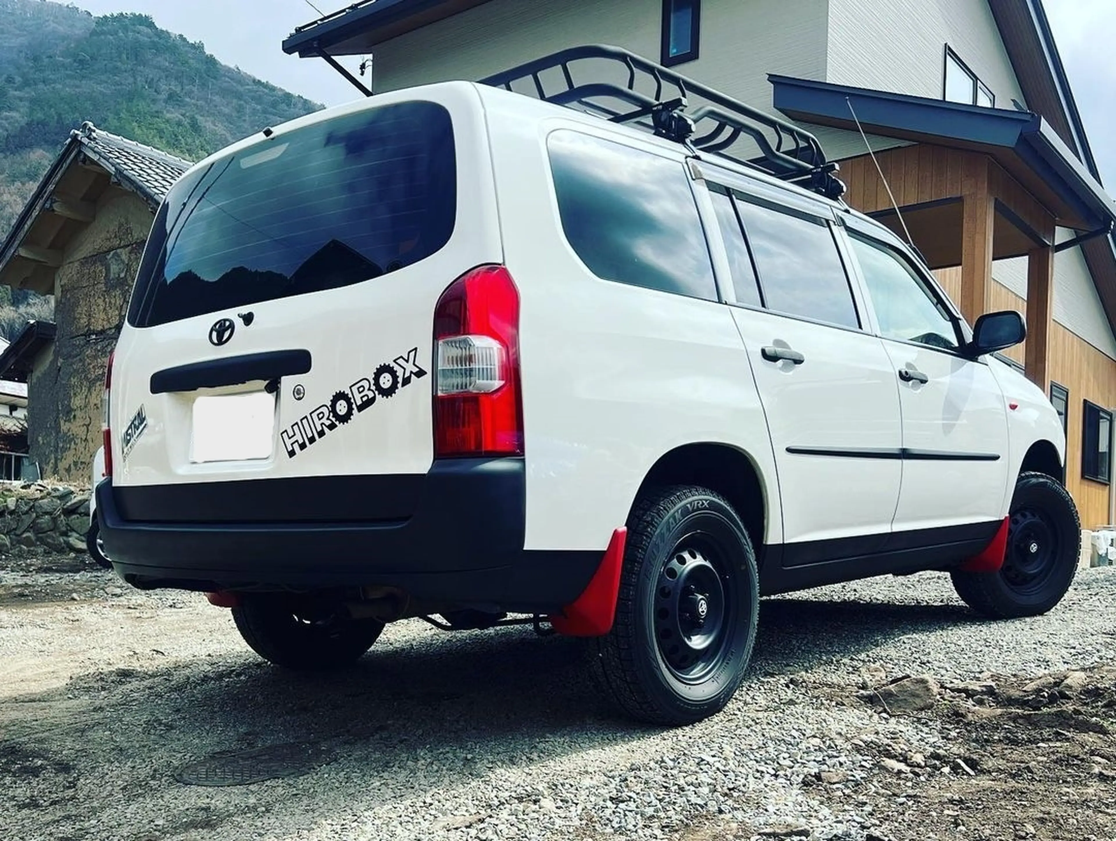 NEO CLAASIC 丸目ヘッドライトキットプロボックスカスタム専門店ギネス 中古車・新車・ハイブリッド