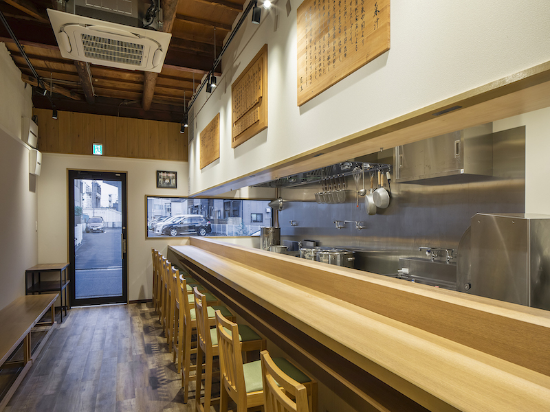 おしゃれなバーを作る内装工事費用安く抑える3つのコツ店舗内装工事見積り比較.com