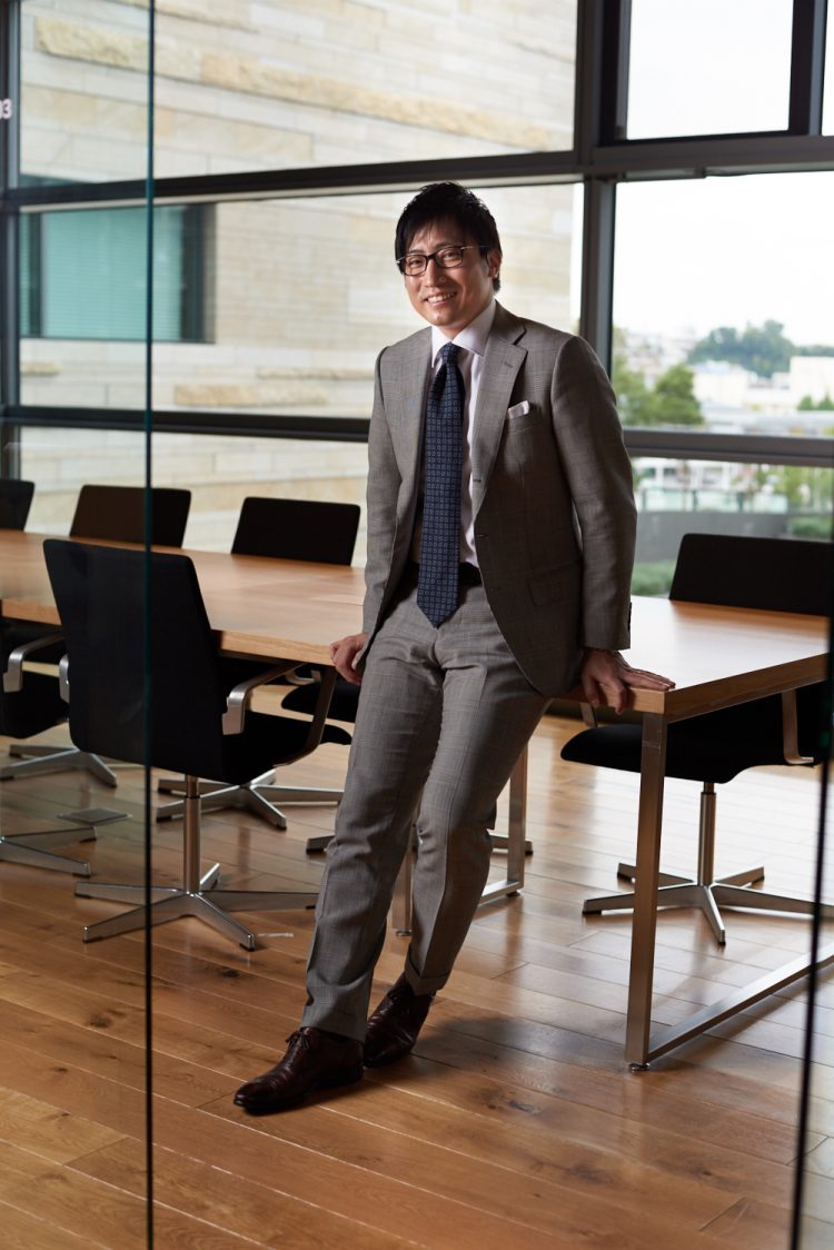 40代男性向け、年齢に合わせた好印象をあたえるメガネ選びFEATURE ー特集ーメガネのパリミキ