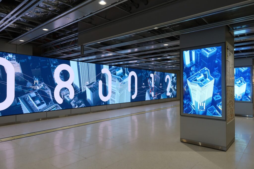 デジタルサイネージ無料テンプレートデザイン。イラストや画像付きも豊富 - Canva キャンバ