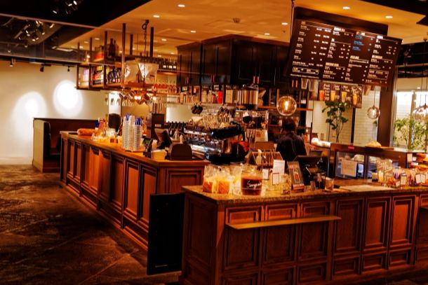 カウンターだけの店」が今NYで人気急上昇中！ 名シェフの料理を五感で愉しむ隠れ家フレンチ『ウキヨ』 - dressing ドレッシング