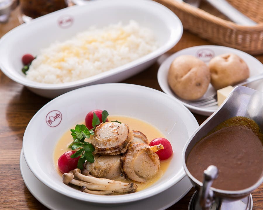 欧風カレー ボンディ 神田小川町店 今日はボンディで初めて食べるキノコカレーを呑んで〜食べて〜♪人生好きに生きたらいいじゃん！ カレーを食べてりゃ毎日が幸せ