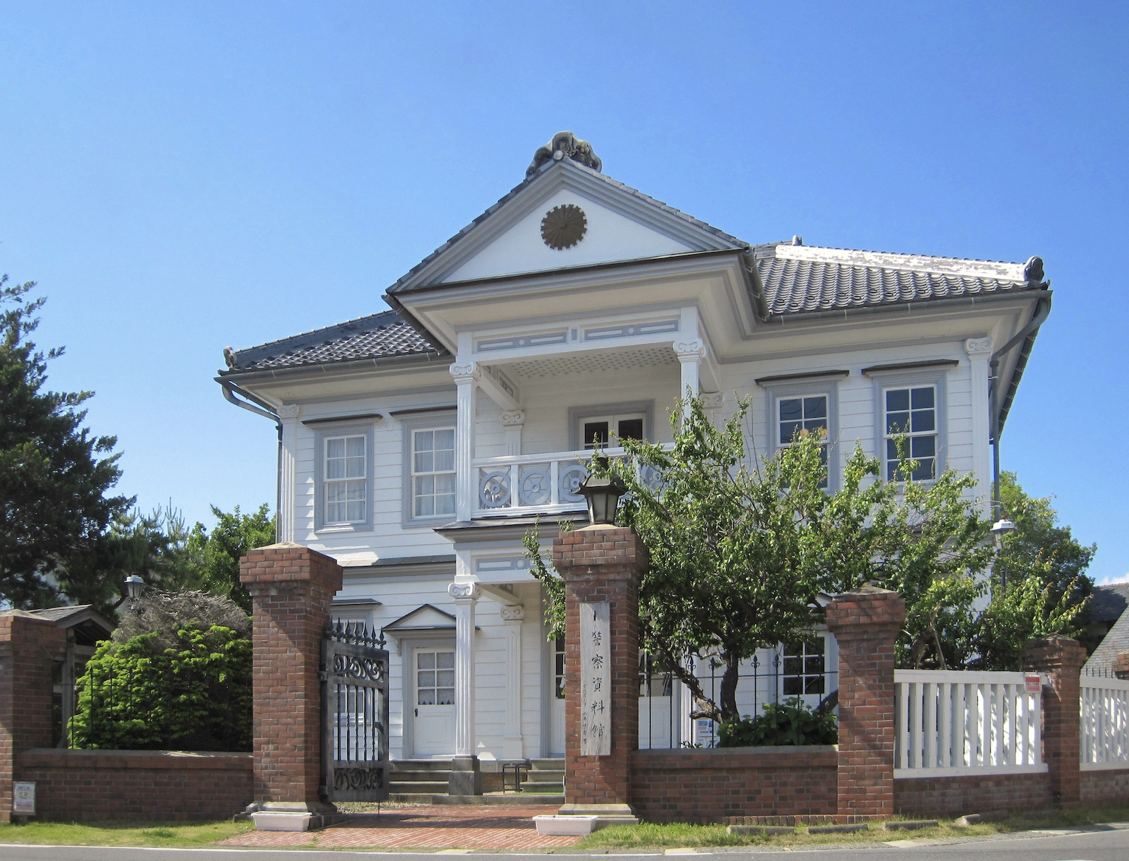 １ユーロで見られるベルリン警察本部内の警察史博物館 Polizeihistorische Sammlung の展示があまりに濃い – ChikaTravel