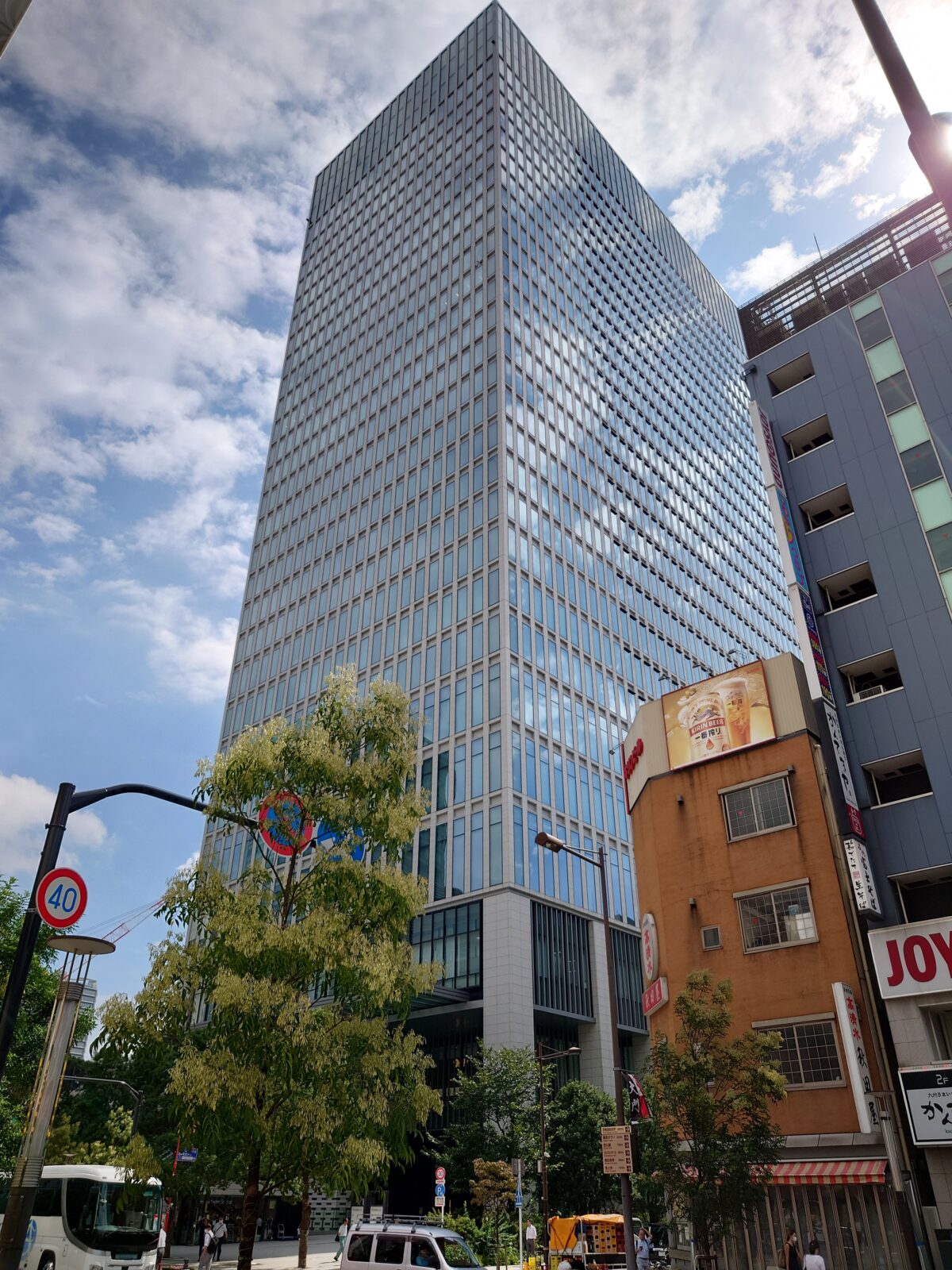 日本生命浜松町クレアタワー大林組 Exterior view of Nippon Life Hamamatsucho Crea Tower: Nikken Sekkei– 建築グラビア
