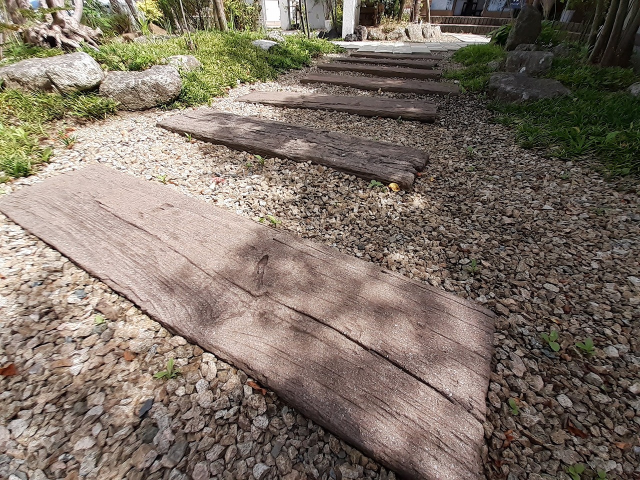 枕木風コンクリート カインズ 庭のない家 裏庭作り 裏庭ガーデン などのインテリア実例 - 2018-12-22 08:51:58RoomClip ルームクリップ