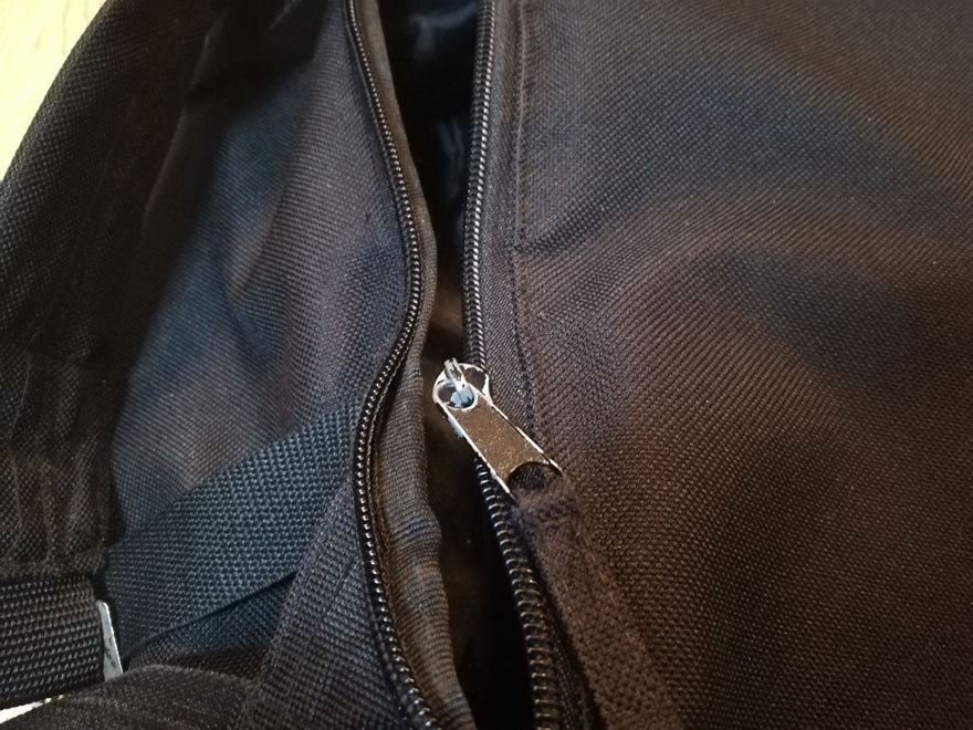 ファスナーの不具合にお困りなら！ - 衣類のシミ・ファスナー不具合は「しみ抜き工房クリーニングたむら」