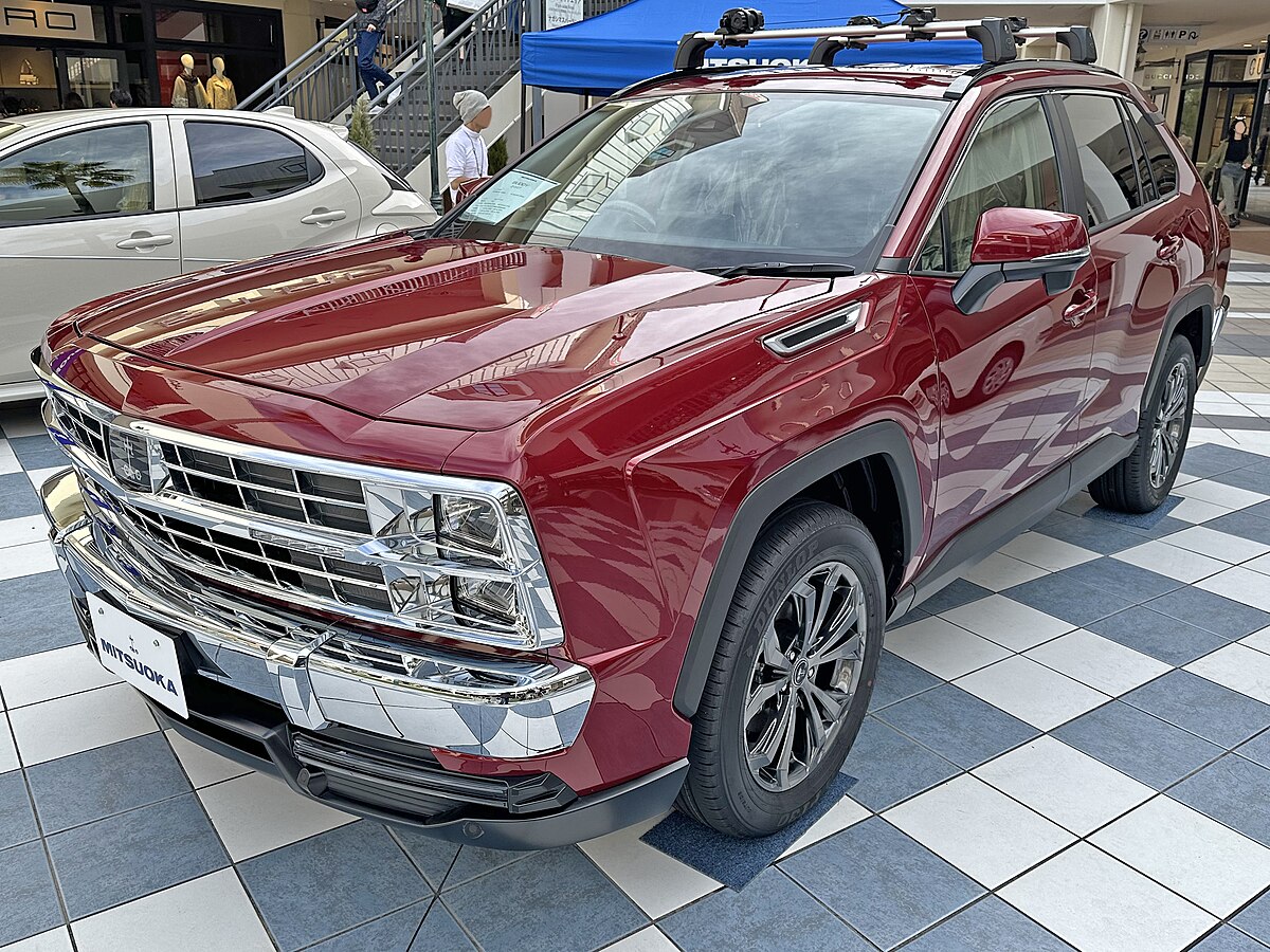 ミツオカの新型車バディのベース車がRAV4のワケとは！？ 開発者に直撃コラム MOTA