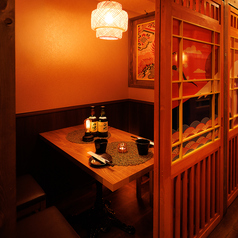 扉付き完全個室。＠個室居酒屋番屋新宿南口店 居酒屋 個室 感染予防対策 美味しい料理公式 宴会個室居酒屋『番屋』