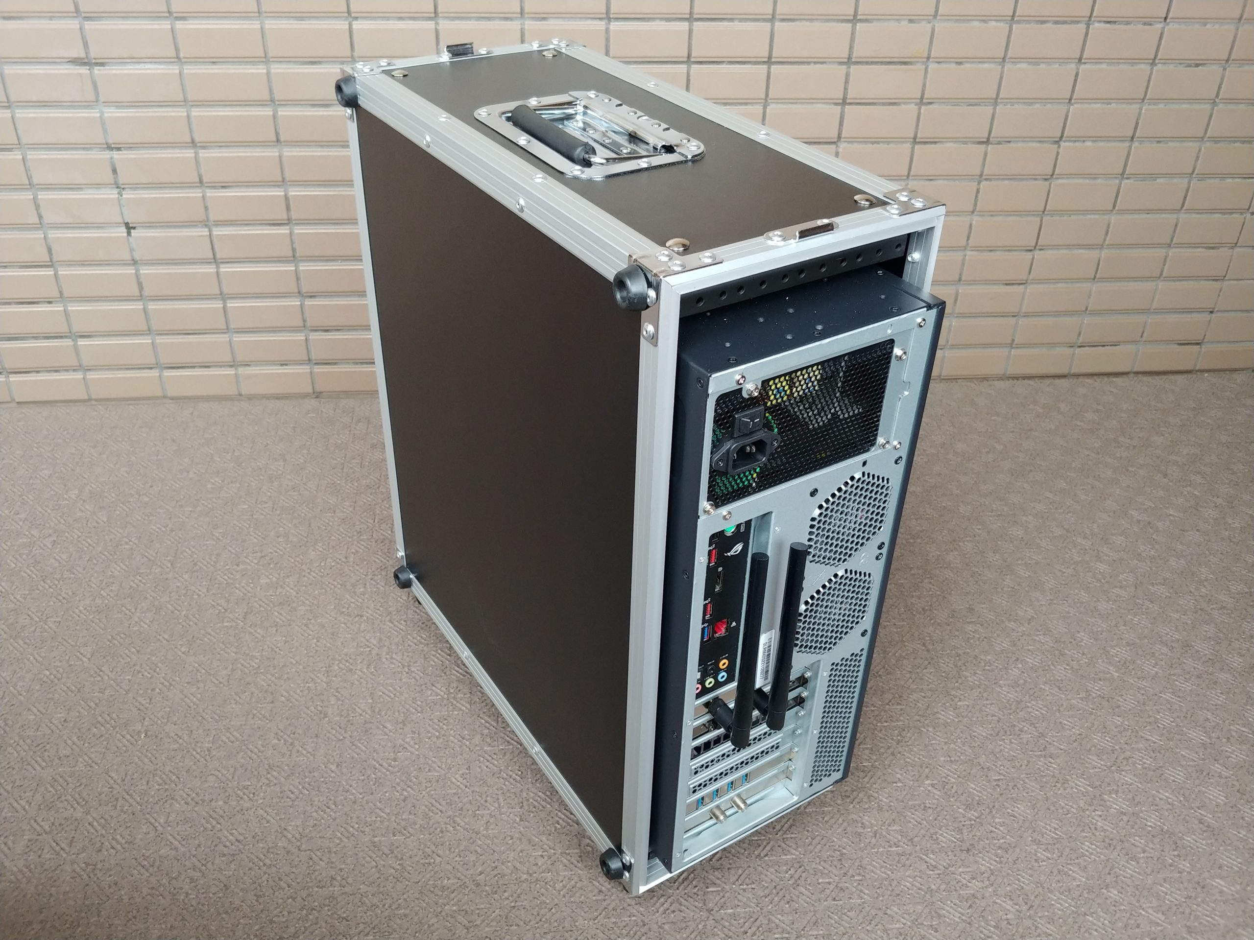 自宅ラックはじめました - なにかの技術メモ置き場