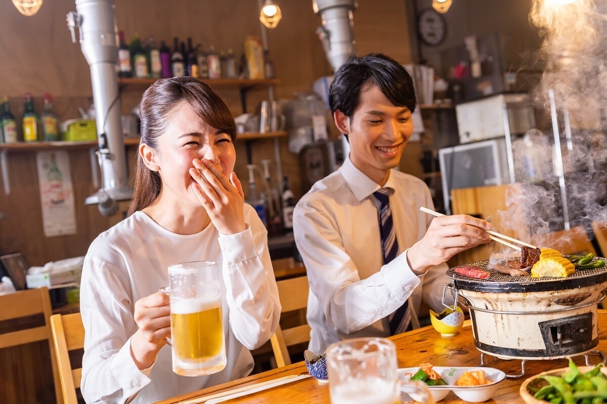 飲み会後のお作法 お礼メールのシーン別例文集と注意点 - ぐるなび みんなのごはん