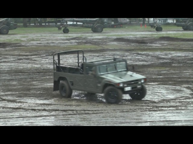 日本のハマー トヨタ最大にして無名のSUV「メガクルーザー」 自衛隊でも愛用されるオフロード車とはAUTOCAR JAPAN