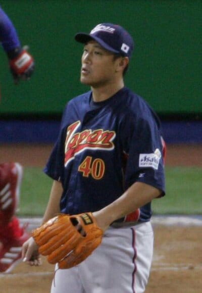 2004 MLB Regular Season SDP vs COL 大塚晶文 大塚晶則 後援逐球 Akinori Otsuka MAX94MPH -YouTube