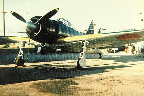 視線が語る特攻隊員の真実・岩田専太郎「特攻隊内地基地を進発す 二 」～戦争画よ！教室でよみがえれ㉙Hiroshi Adachi