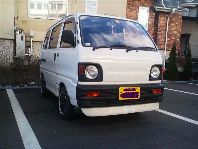 実例 ミニキャブバンをDIY！ サーフィン＆車中泊キャンプを満喫 - カエライフ ～ クルマとカスタムで暮らしをカエるーCUSTOM ENJOYLIFE