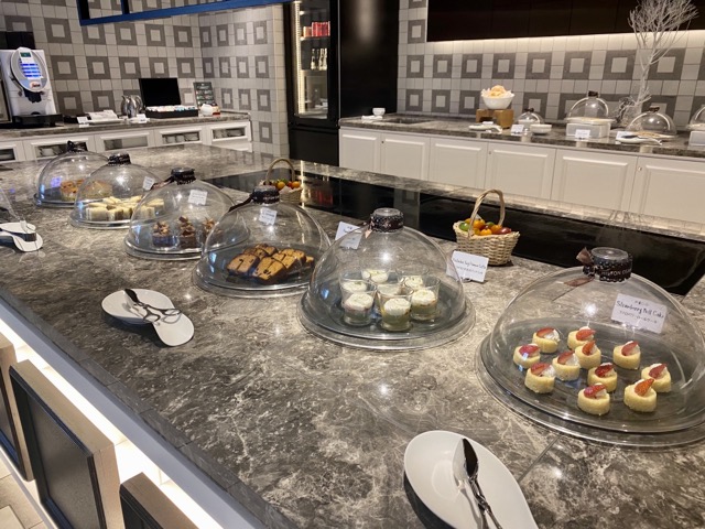 ヒルトン東京で極上ステイ。 ヒルトン・オナーズ アメリカン・エキスプレス R ・カードの魅力を大公開 - OZmall