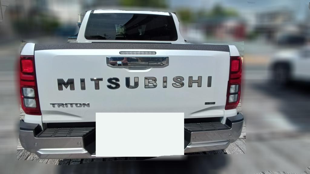 日野 トラック エンブレム ダンプ