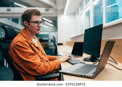 プログラマー It 開発者イラスト素材透過、PNGフリー画像ダウンロード - Pngtree
