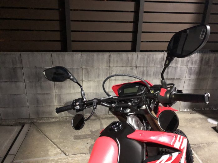 SUV特有の死角はこれで解決！VEZELのプリズムアンダーミラ