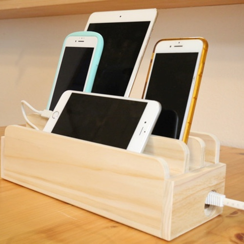 tower タワー モバイル充電ステーション 充電ステーション シンプル おしゃれ スマホ 時計 眼鏡 メガネ ケース 置き スマホスタンドスマートウォッチ 充電 デスク周り デスク 上 収納 山崎実業-キレイスポット - プレゼント＆ギフトのギフトモール