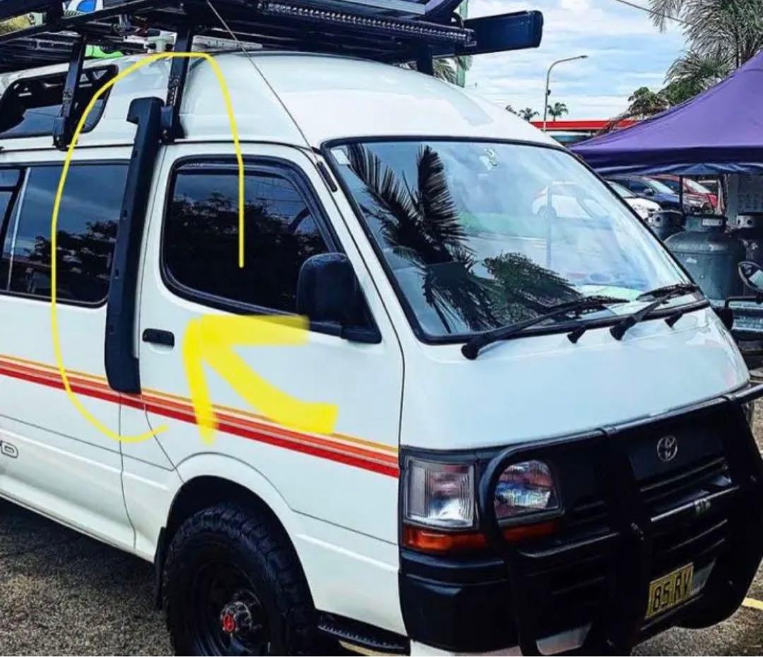 新品未使用 ハイエース 100系シリーズ シュノーケル スノーケル エアロ