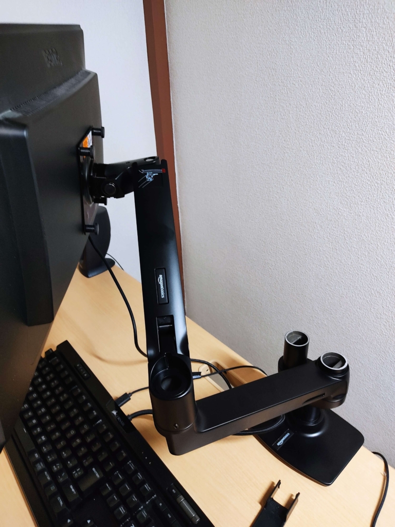 狭小デスクにマルチモニタ環境を整えるためにやったこともっちん