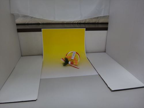 ダンボール箱製・自作撮影ボックスでハンドメイド作品を撮影してみましたレジン＆ビーズのアクセサリー nut-megのブログ