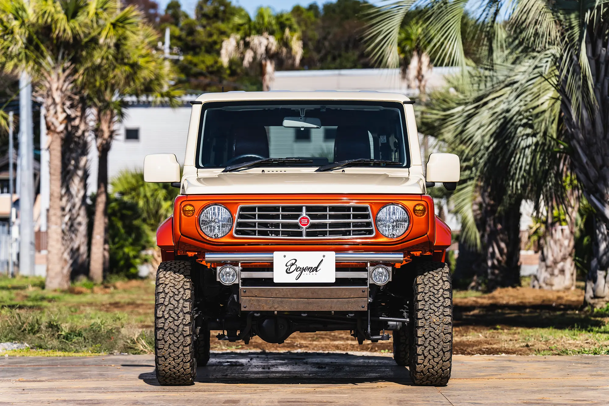 ジムニーシエラを初代モデル風にカスタマイズ！ DAMDからレトロなキットが登場。GO OUT WEB