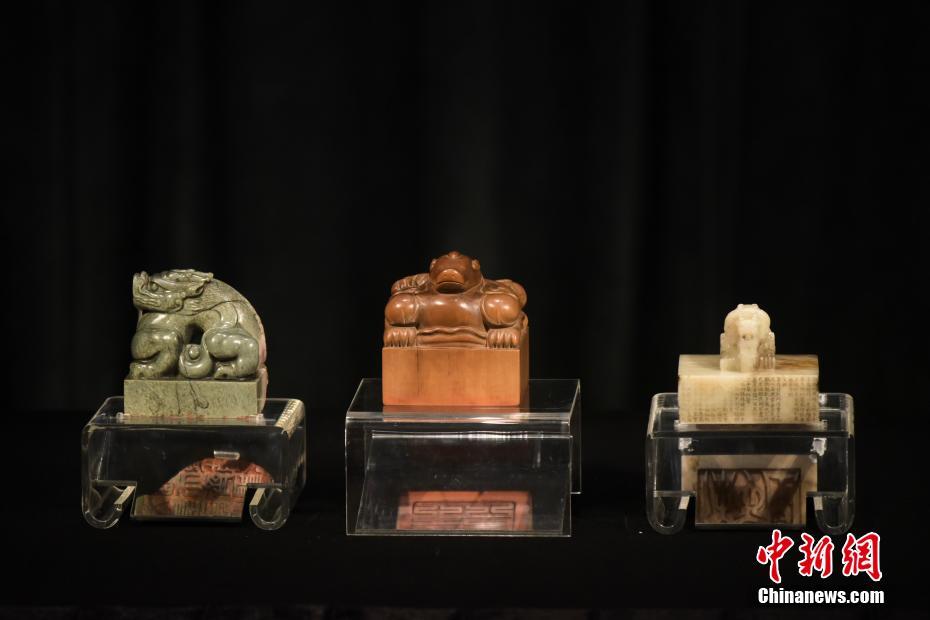 小曽根乾堂 “唐人詠詩句” 絖本 昭和三年帝国美術鑑定局鑑定書Kozone Kendo “carigraphy”古美術 AKIRA