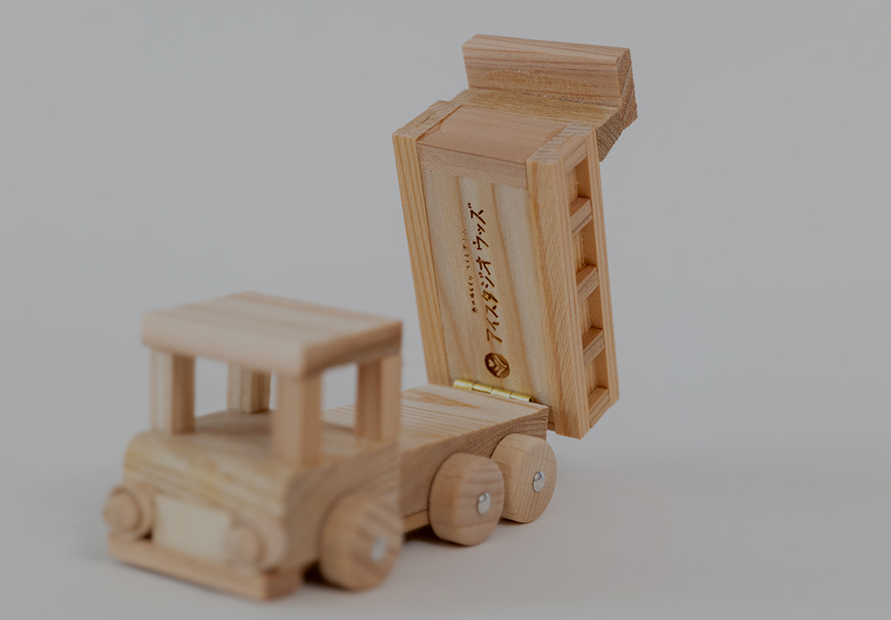 木製コースターオリジナルノベルティ・オリジナルグッズの作成なら”ちょっとノベルティ？”